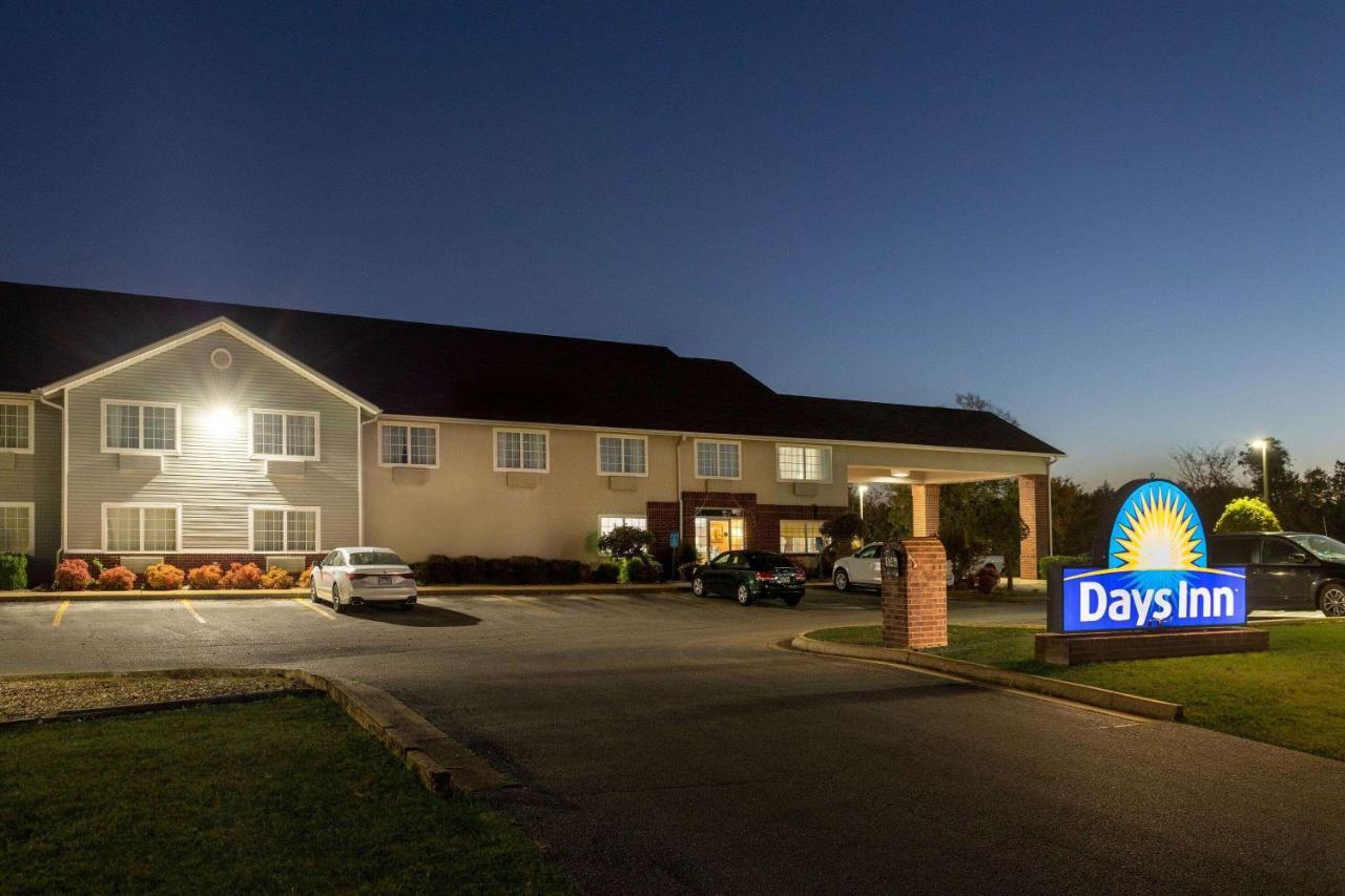 Days Inn By Wyndham Mountain Home Exterior photo