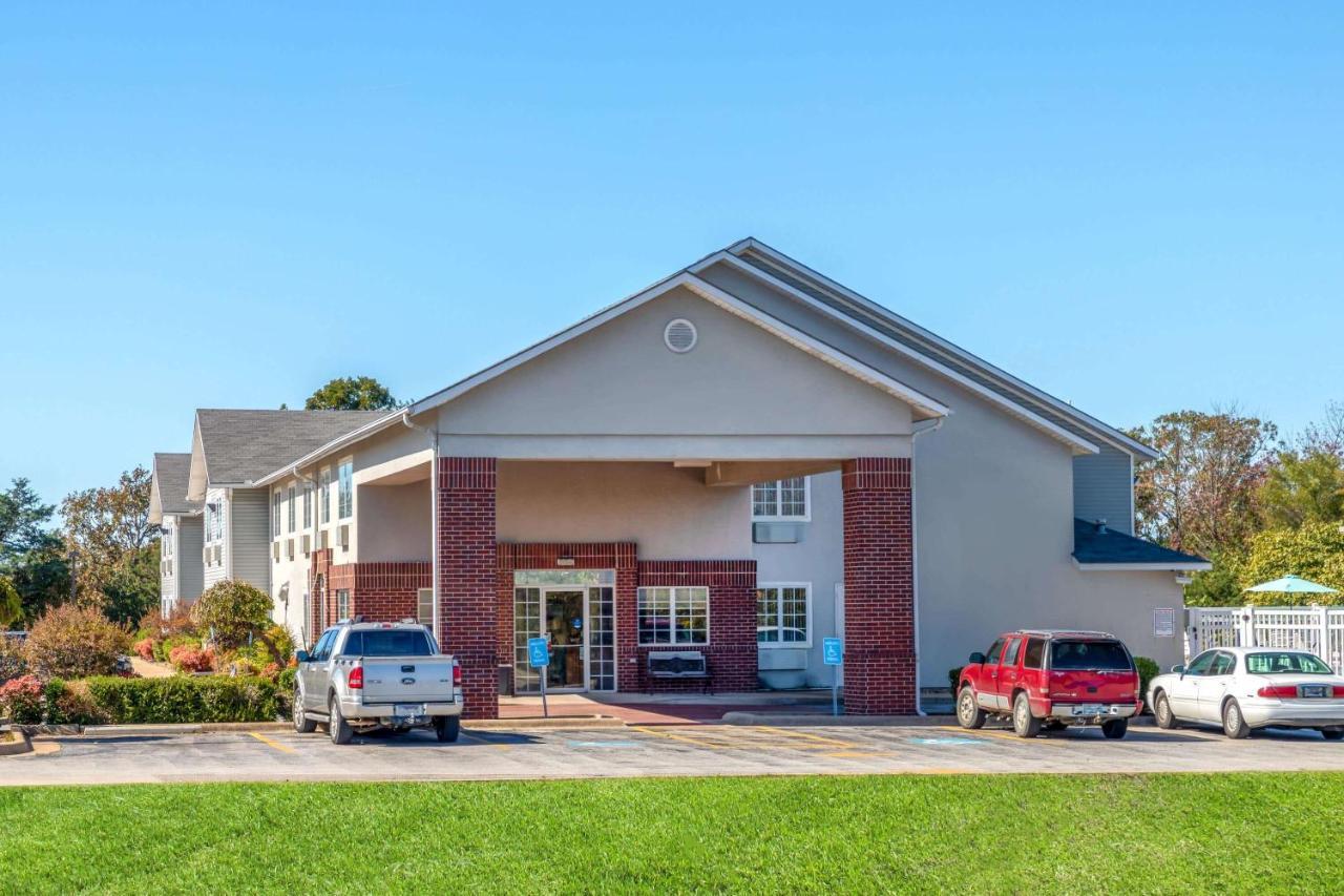 Days Inn By Wyndham Mountain Home Exterior photo